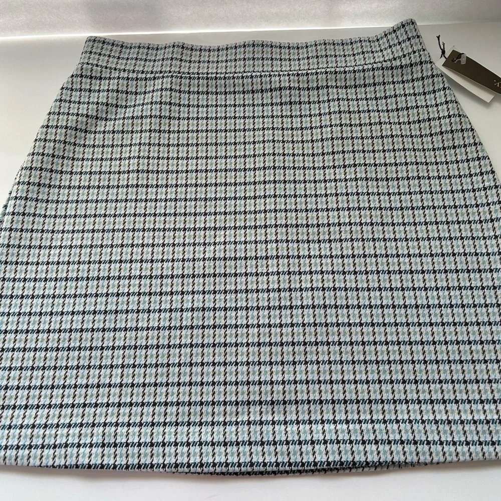 Crosby women’s size small park‎ Avenue stretch mini skirt pull on new tags